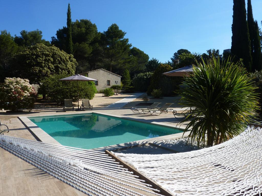 Les Mazets Du Luberon Bed & Breakfast Puget Exterior photo