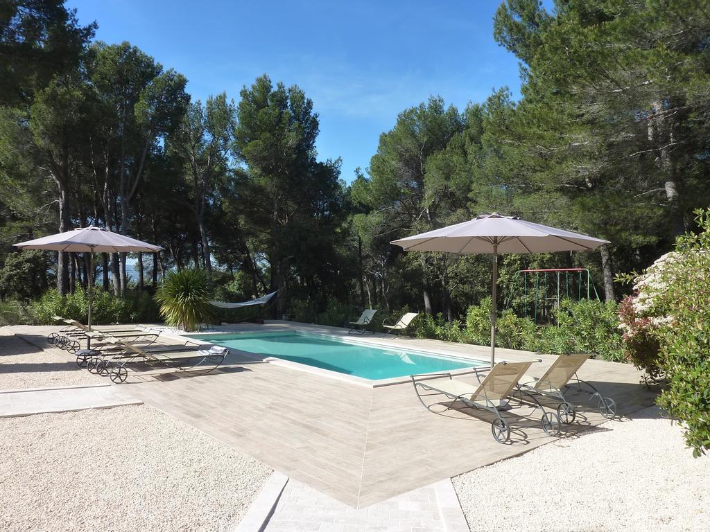 Les Mazets Du Luberon Bed & Breakfast Puget Exterior photo