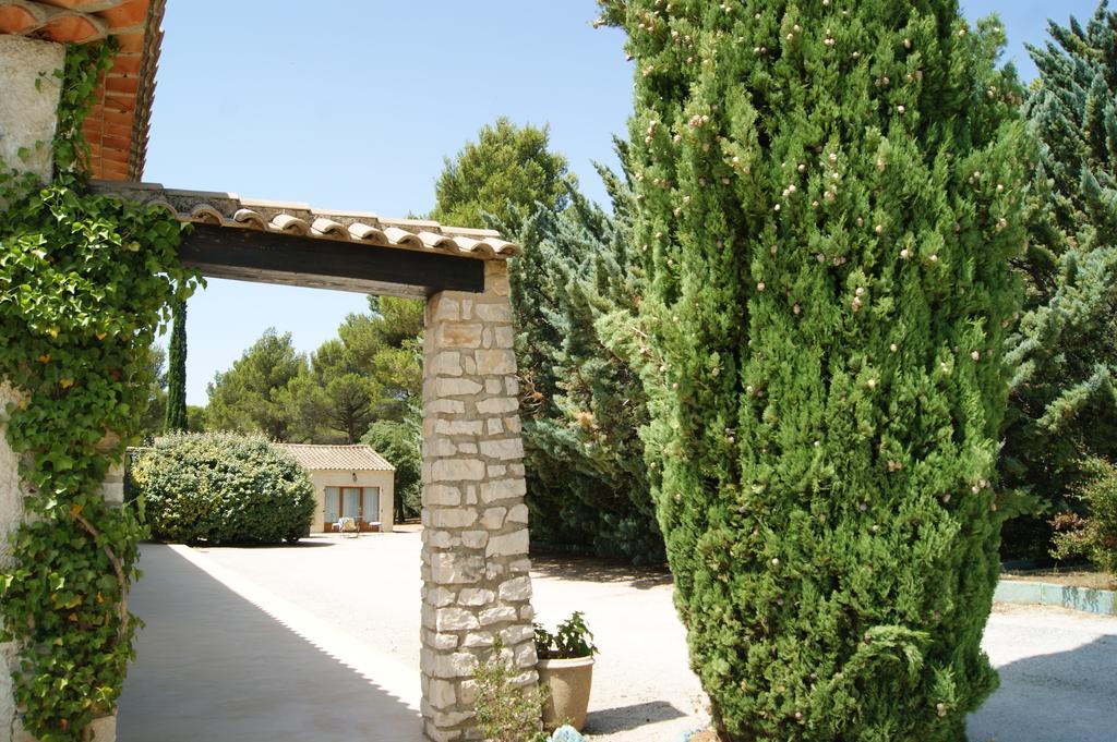 Les Mazets Du Luberon Bed & Breakfast Puget Exterior photo