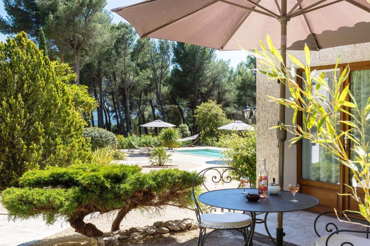 Les Mazets Du Luberon Bed & Breakfast Puget Exterior photo